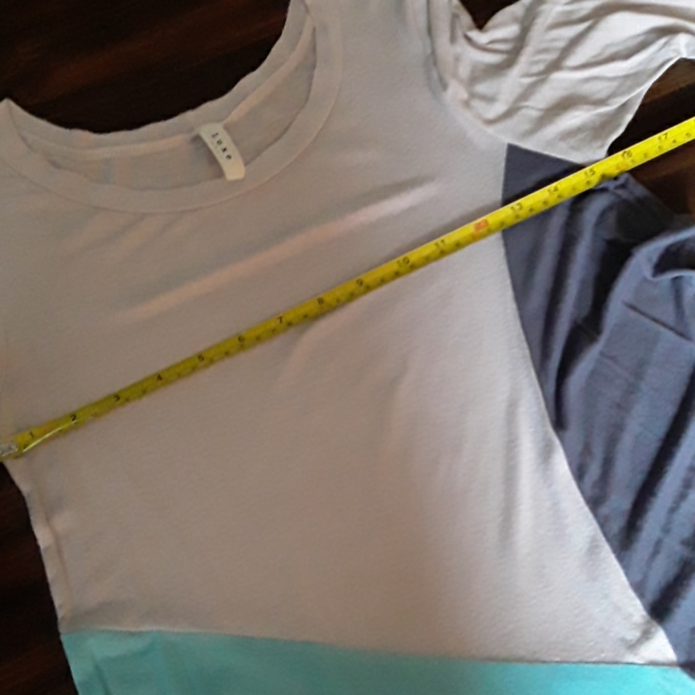 Tri-Color Tunic - Picture 8 of 10